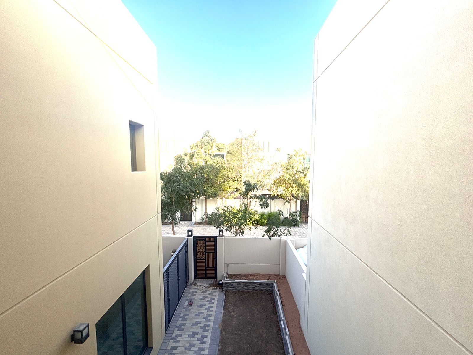 Single Row 3BR + Maid Townhouse | Private Garden | Sharjah Sustainable City